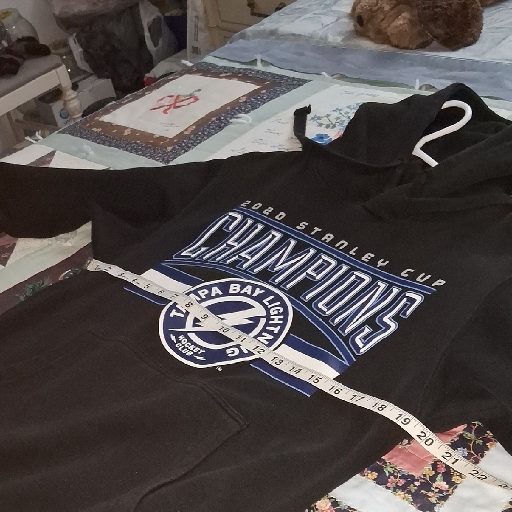 NWOT,NHL,TampaBayLightning,Championship,Unisex,Hockey,HoodySweatshirt🖤🤍💙🖤 - Picture 14 of 15